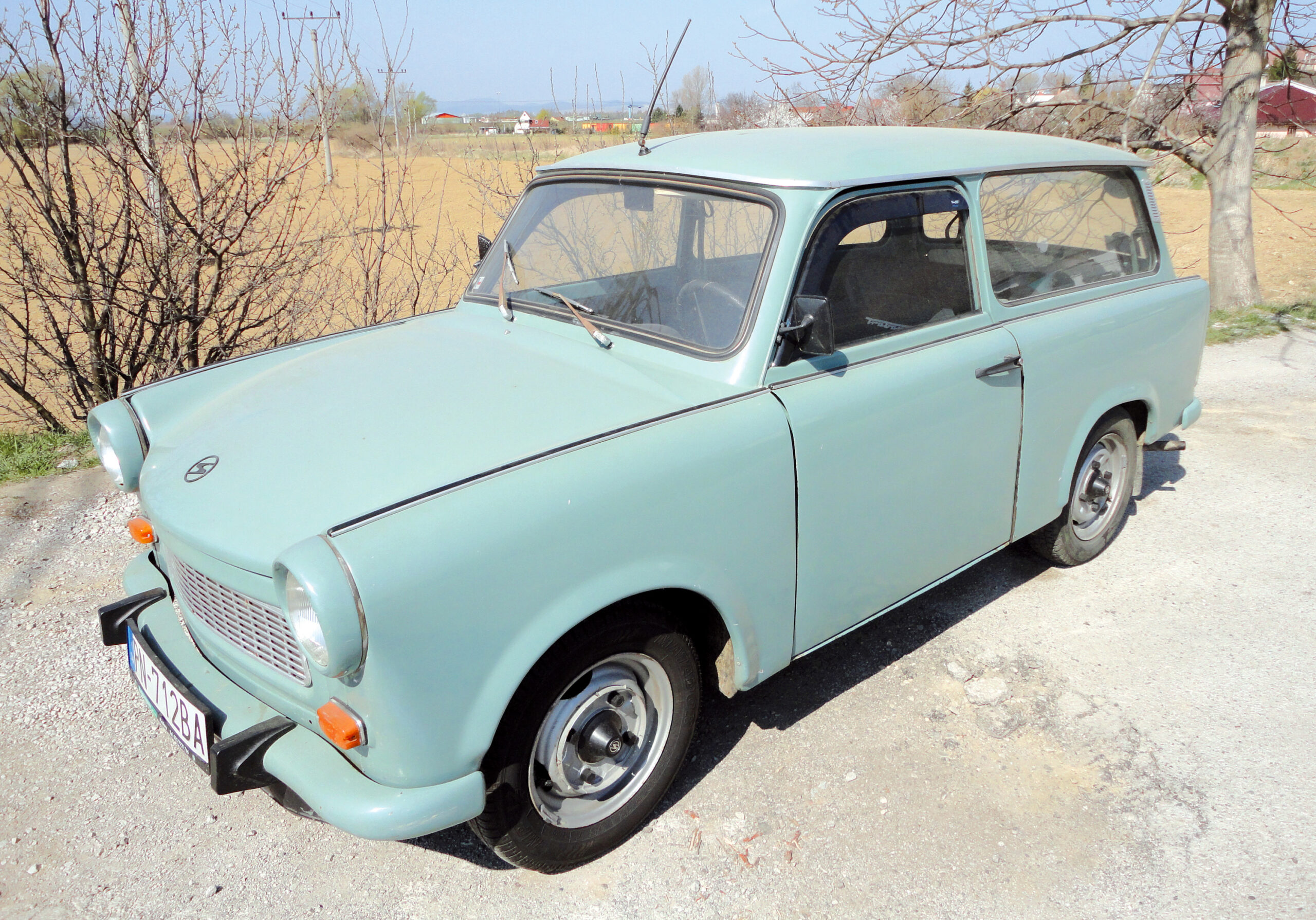 Veteran Car Club Piešťany predstavuje: TRABANT 601 COMBI